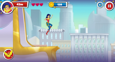DC Super Hero Girls: Flight School - screenshot 1