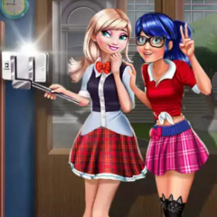 Elsa and Rapunzel College Girls em Jogos na Internet